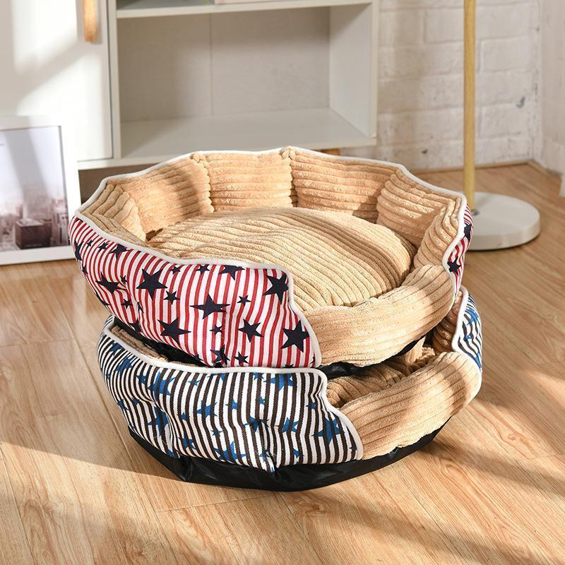 Coussin pour animaux de compagnie Lighteme à rayures et étoiles (2 couleurs et 3 tailles)