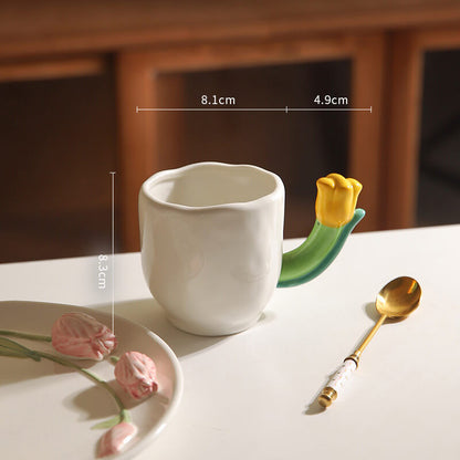 Tasse en céramique Lighteme avec poignée tulipe