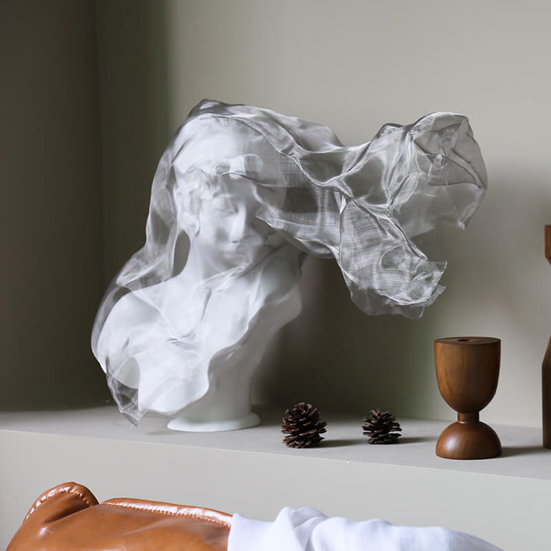 Lighteme Schleiermädchen-Dekoration aus Kunstharz