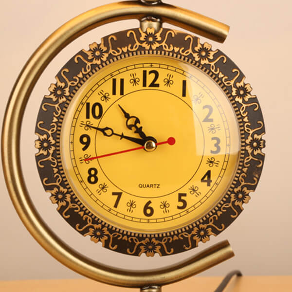 Lighteme Vintage Clock Desk Lamp