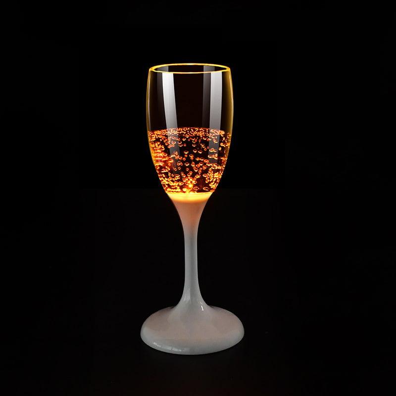 Lighteme LED-Champagnerglas | Bringen Sie mit einer funkelnden Note Licht in Ihre Feier!