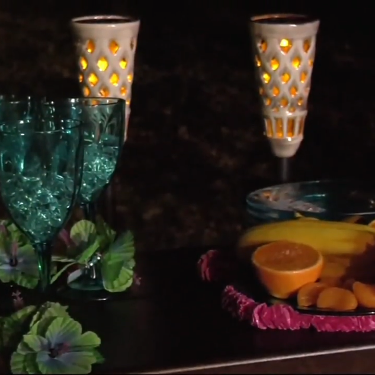 Lot de 2 lampes torches solaires Tiki à LED en céramique Lighteme, lumières scintillantes, couleur : blanc