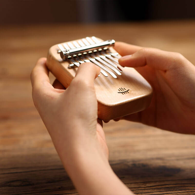 Lighteme Mini 8 Key Flat Board Kalimba Thumb Piano, Maple Single Board C Tone Kalimba Instrument