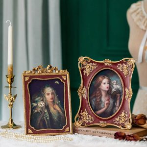 Lighteme European Classical Court Photo Frame