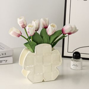 Lighteme Pentagonal Ceramic Cube Vase