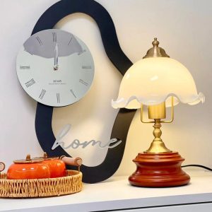 Lighteme Retro Glazed Table Lamp