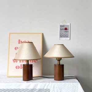 Lighteme Vintage Wooden Base Table Lamp
